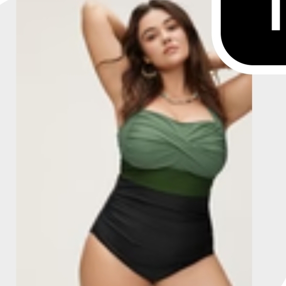 BloomChic Other - NWT Bloomchic Contrast Twist Front Skinny One Piece Swimsuit